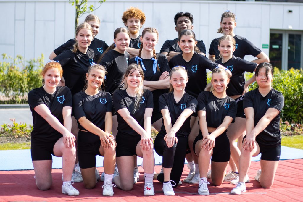 Blue wolves cheerleading Zwolle